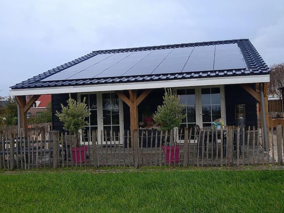 Wellness Chalet Met Jacuzzi, Sauna, Omheinde Tuin, Sint Annaland Exterior foto