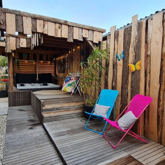 Wellness Chalet Met Jacuzzi, Sauna, Omheinde Tuin, Sint Annaland Exterior foto